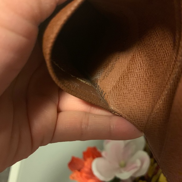 LV MONOGRAM SHORT WALLET - Picture 6 of 10